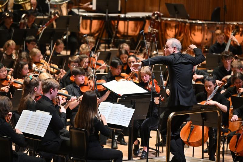 Beyond the Bell Schedule: Why Music Educators Encourage Community Youth Ensemble Participation Early